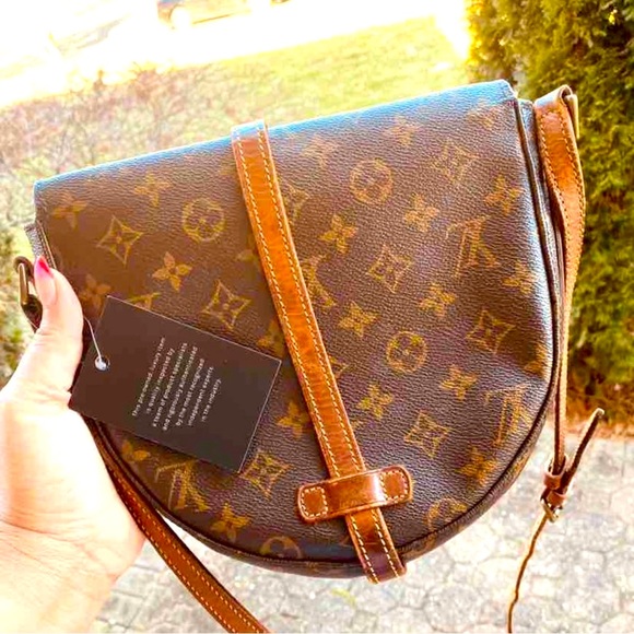 Louis Vuitton 2Pcs Bundle - Vintage Louis Vuitton Crossbody/Louis Vuitton Wallet - Picture 2 of 9